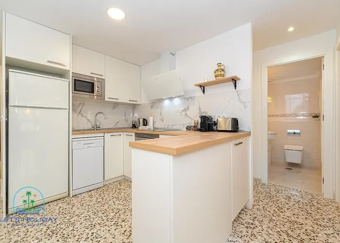 2 Bed 2 Bath Magnus 公寓 *