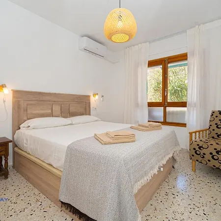 2 Bed 2 Bath Magnus